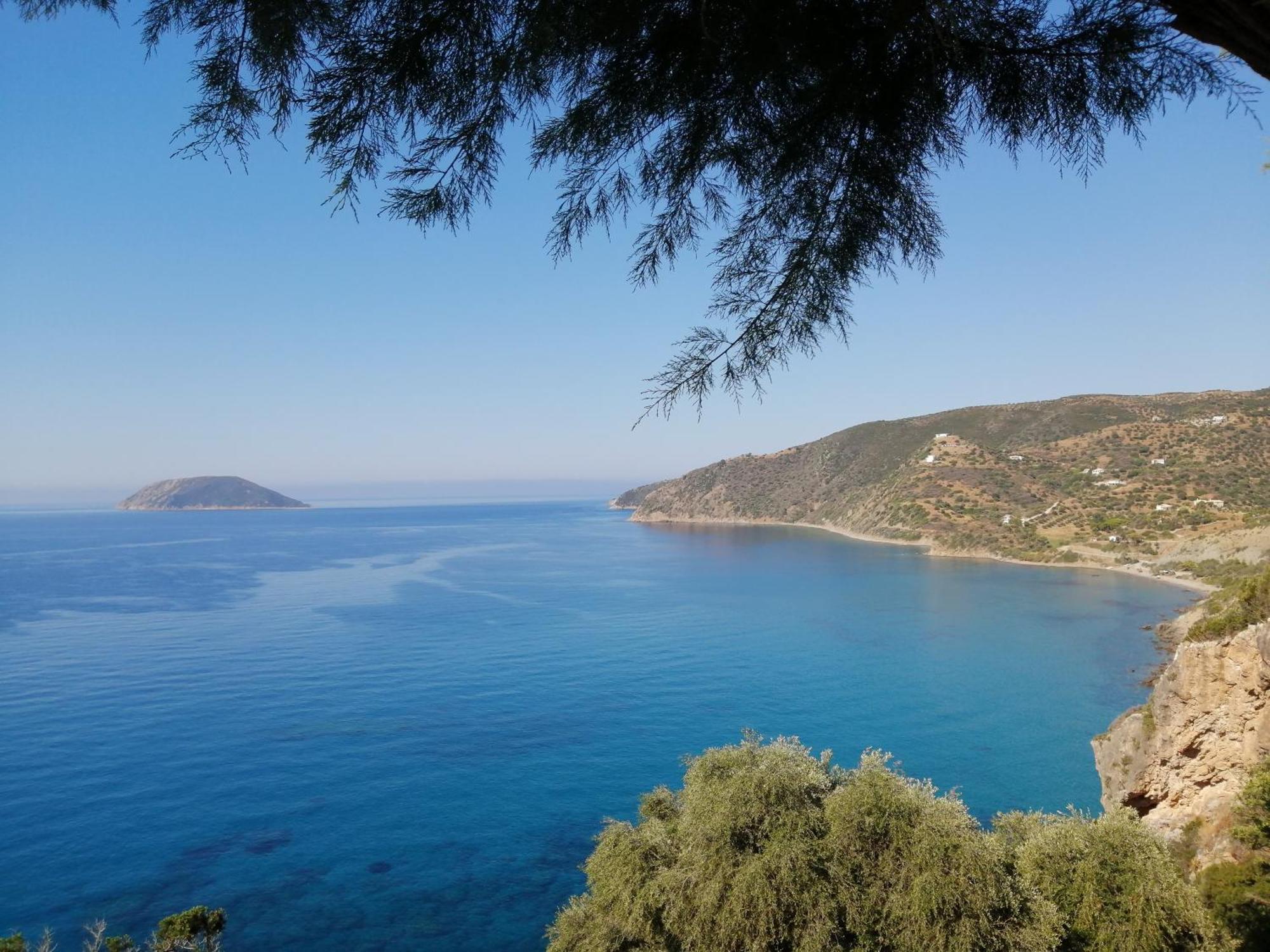 Secret Summer Havens - Perfectly Secluded Getaways Vasilitsion Exterior photo